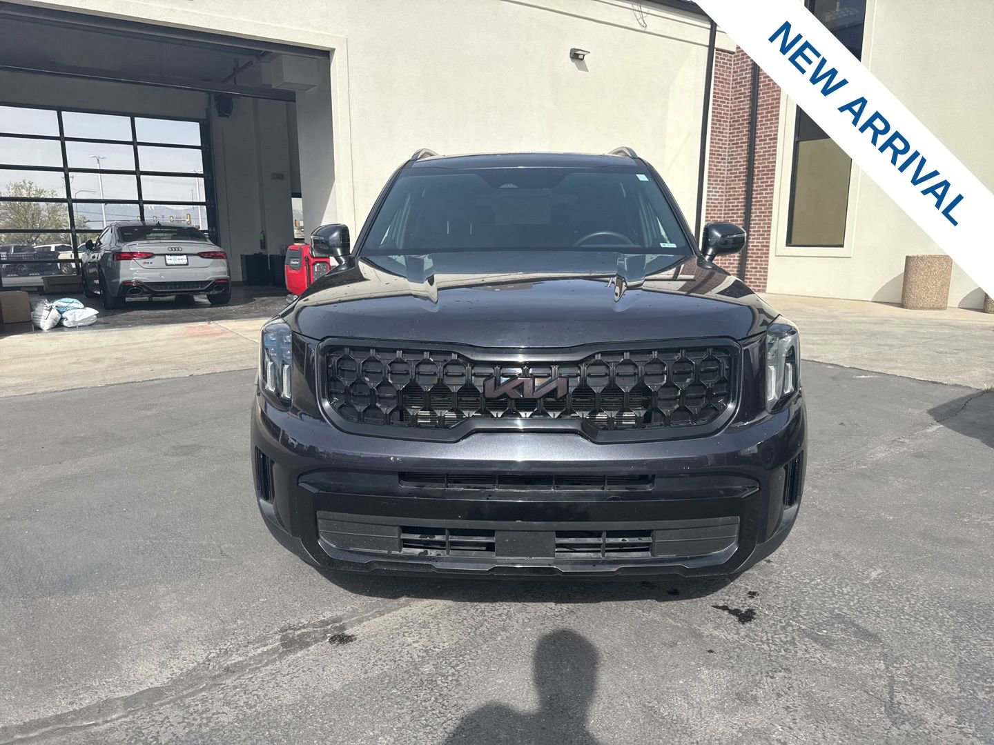 Used 2025 Kia Telluride EX X-Line image 2