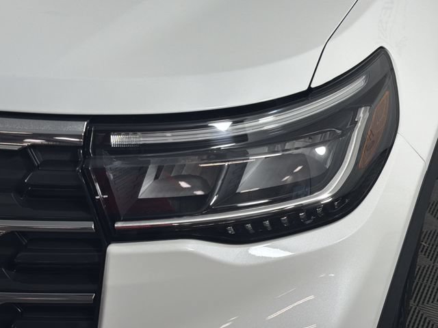 Used 2026 Ford Explorer Active RWD image 33