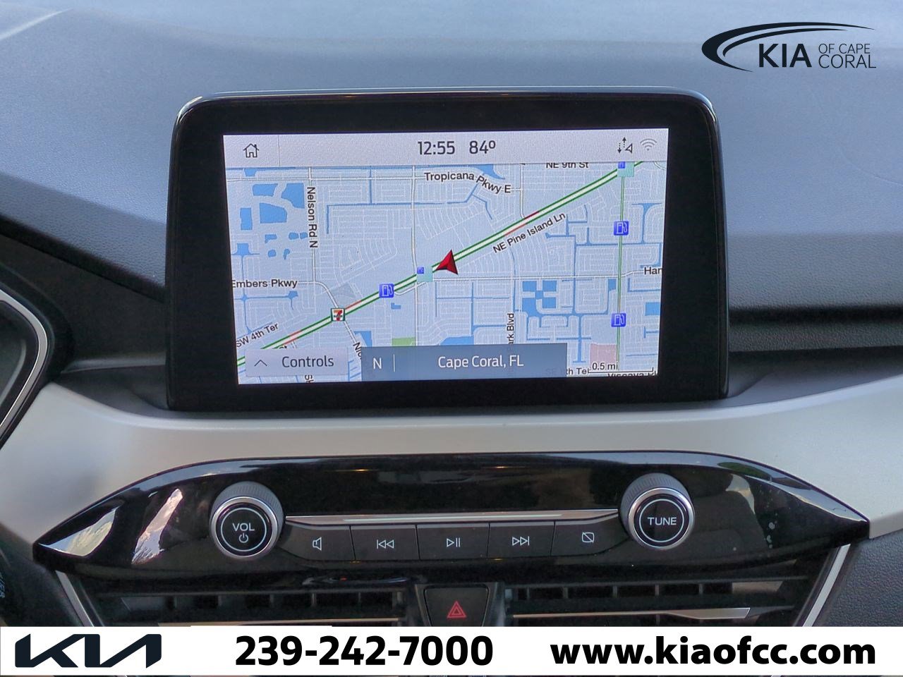 Used 2020 Ford Escape SE image 17