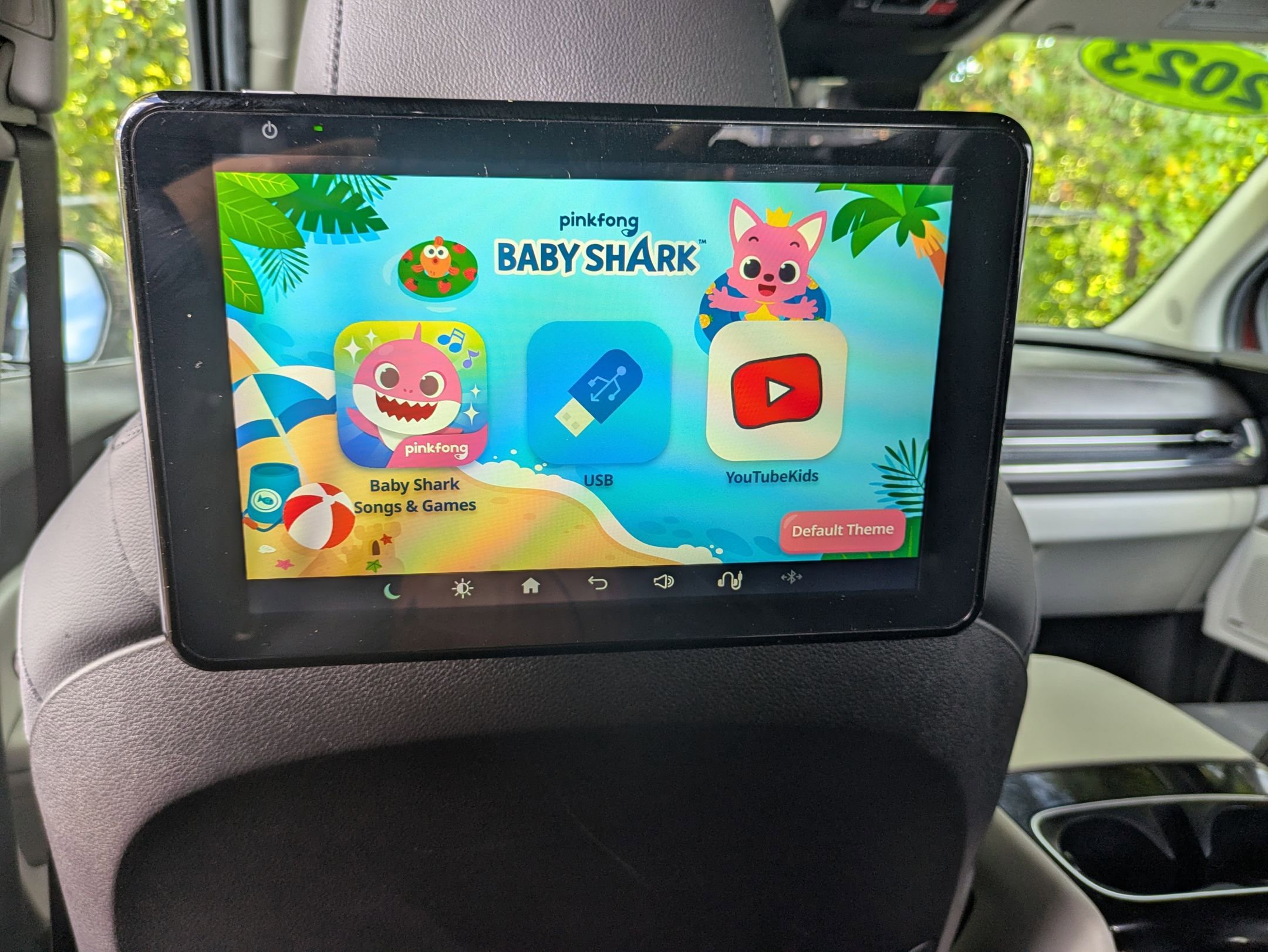 Certified 2023 Kia Carnival SX Prestige image 11