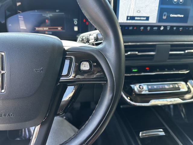 Certified 2023 Lincoln Corsair AWD image 29