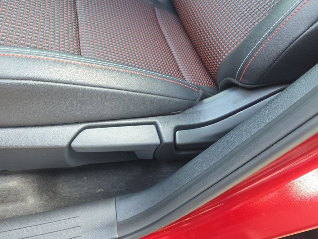 Certified 2025 Nissan Kicks SR AWD/4WD image 16