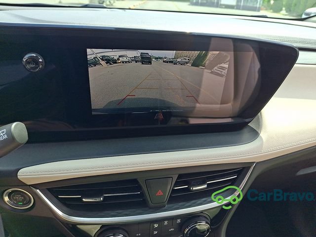 Certified 2024 Buick Encore GX Sport Touring FWD image 18
