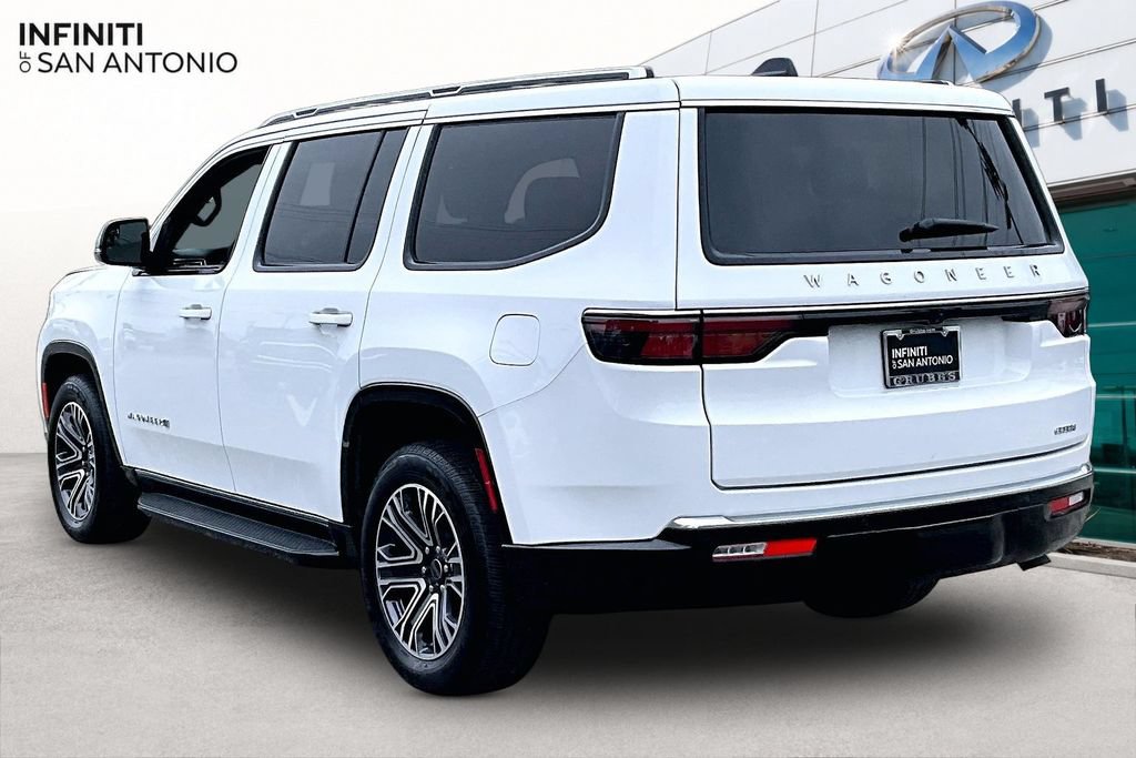 Used 2025 Jeep Wagoneer 4WD image 16