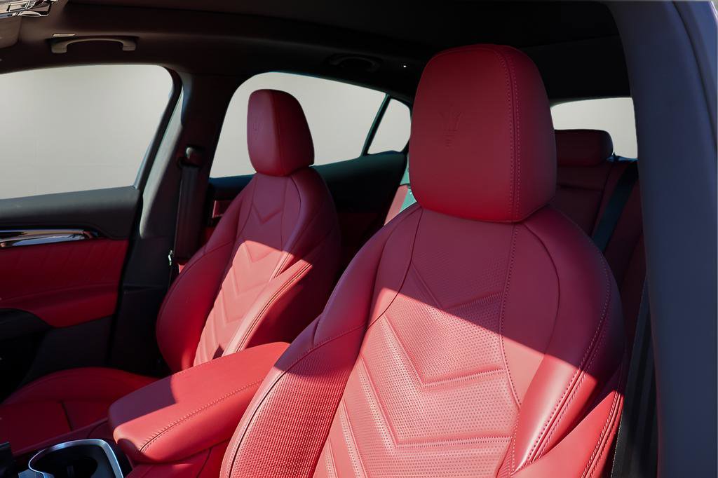 New 2025 Maserati Grecale Folgore AWD/4WD image 10