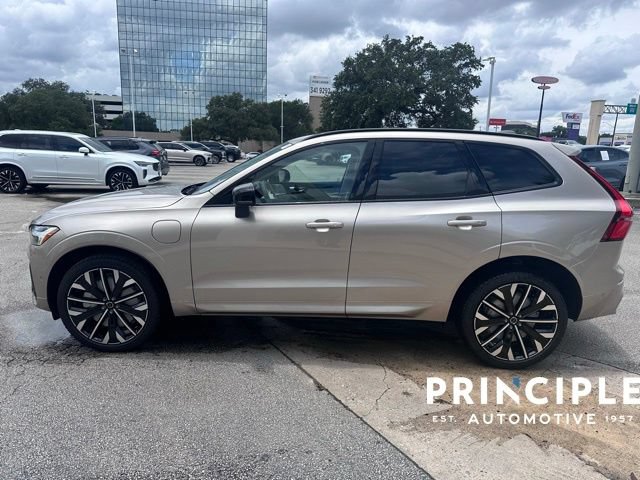 Certified 2026 Volvo XC60 T8 Ultra w/ Climate Package AWD/4WD image 5