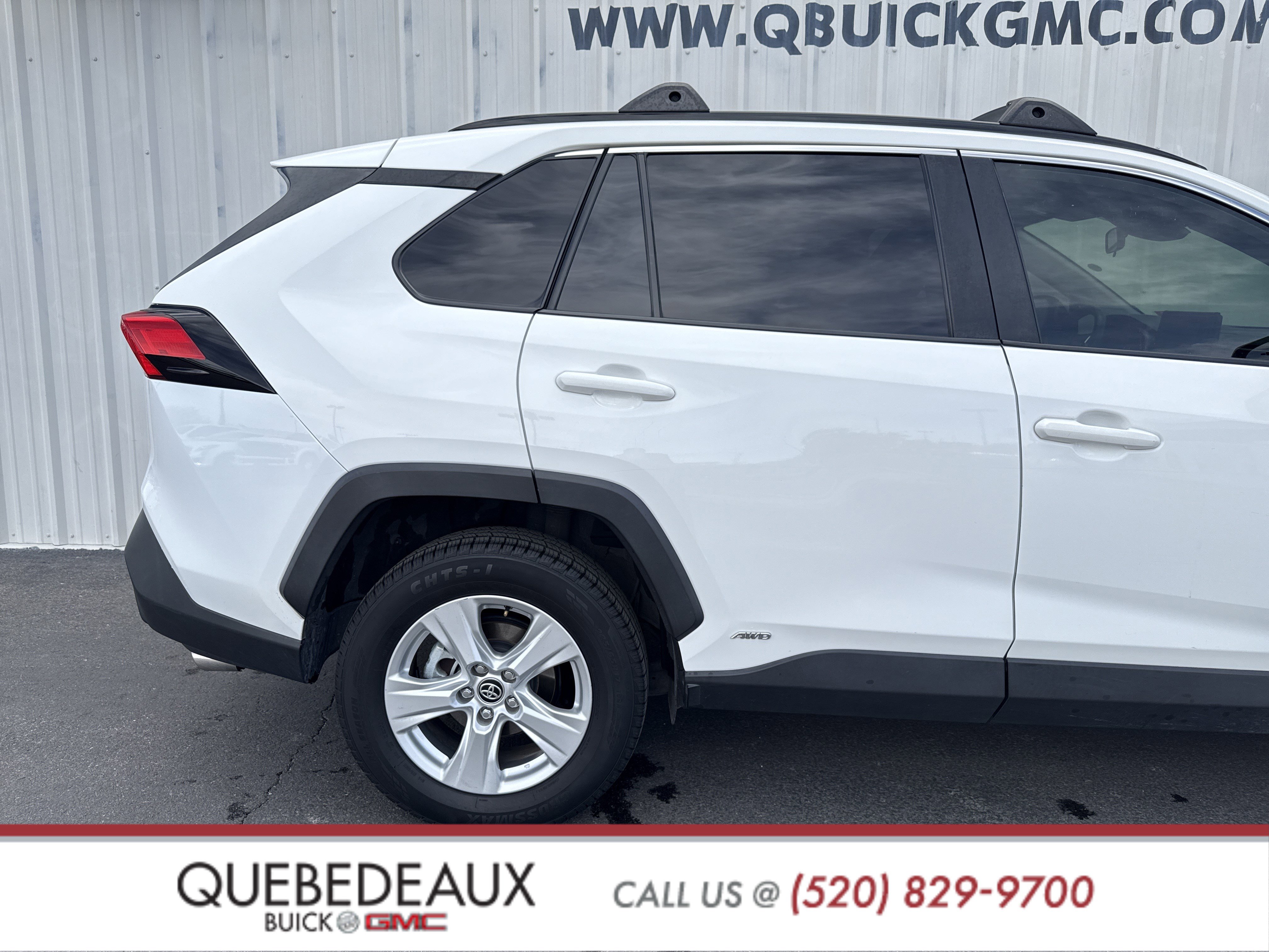 Used 2020 Toyota RAV4 LE image 26