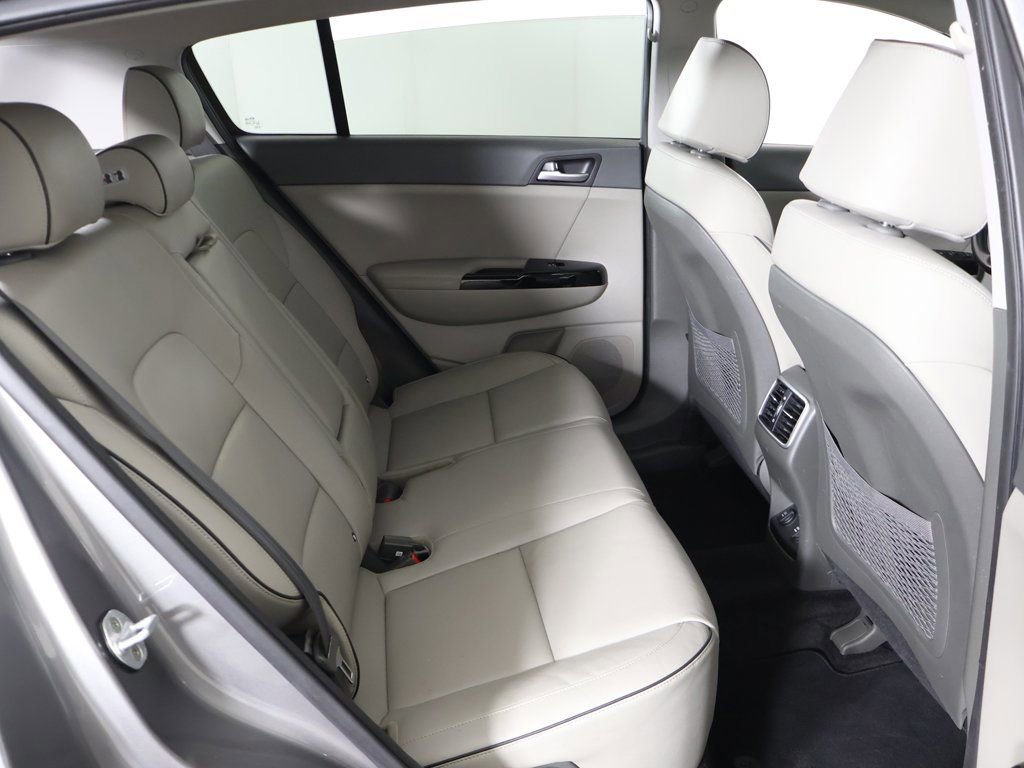 Used 2018 Kia Sportage EX image 32