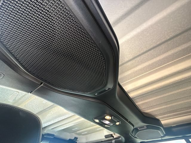 Used 2020 Jeep Gladiator Overland AWD/4WD image 17
