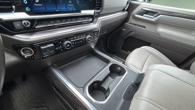Used 2025 Chevrolet Silverado 2500 LTZ w/ LTZ Premium Package AWD/4WD image 15