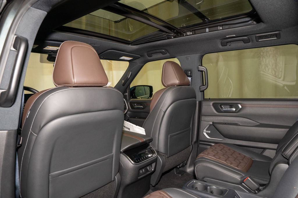 New 2026 Nissan Armada Platinum AWD/4WD image 10