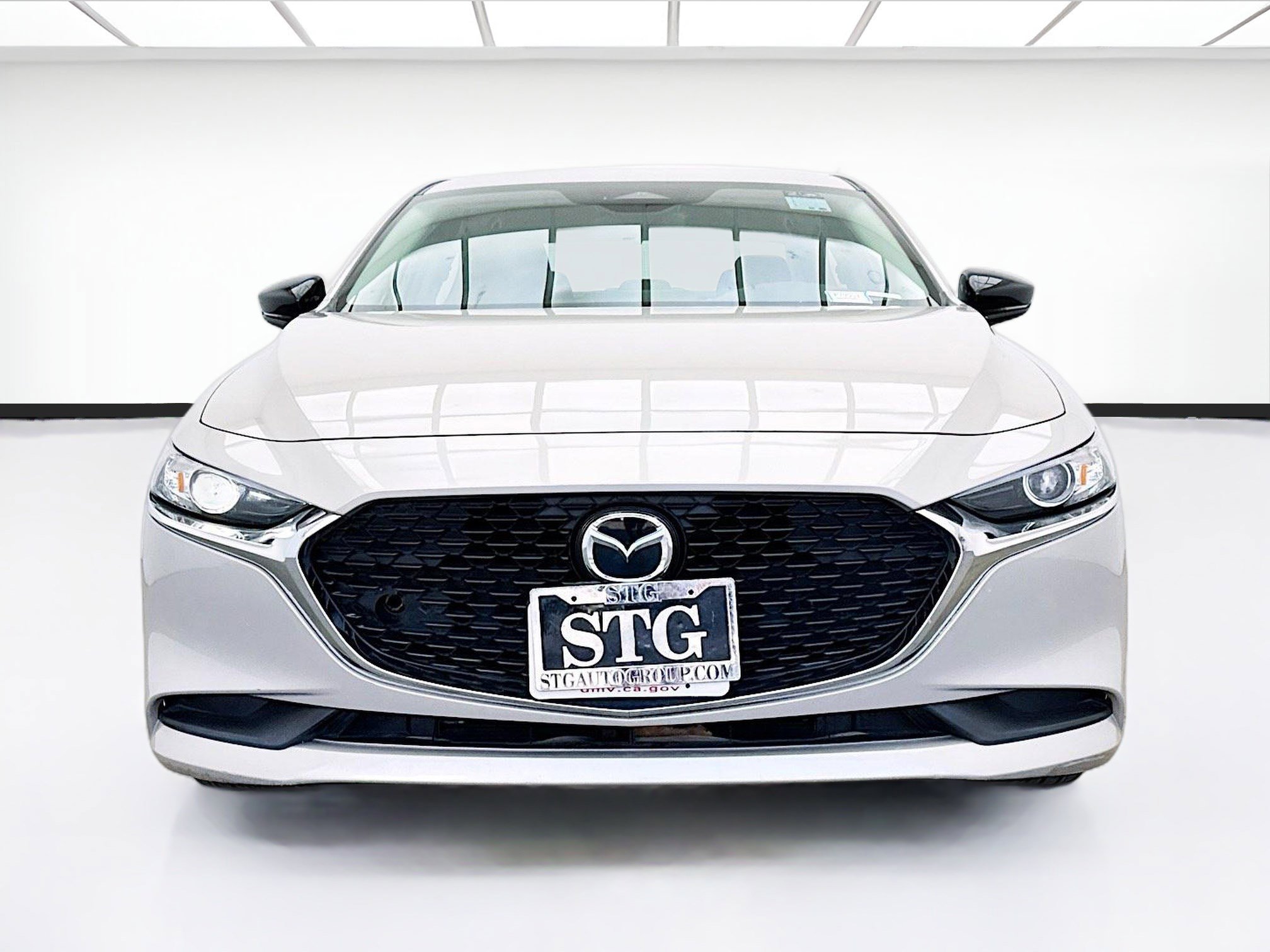 Used 2024 MAZDA MAZDA3 s FWD image 2