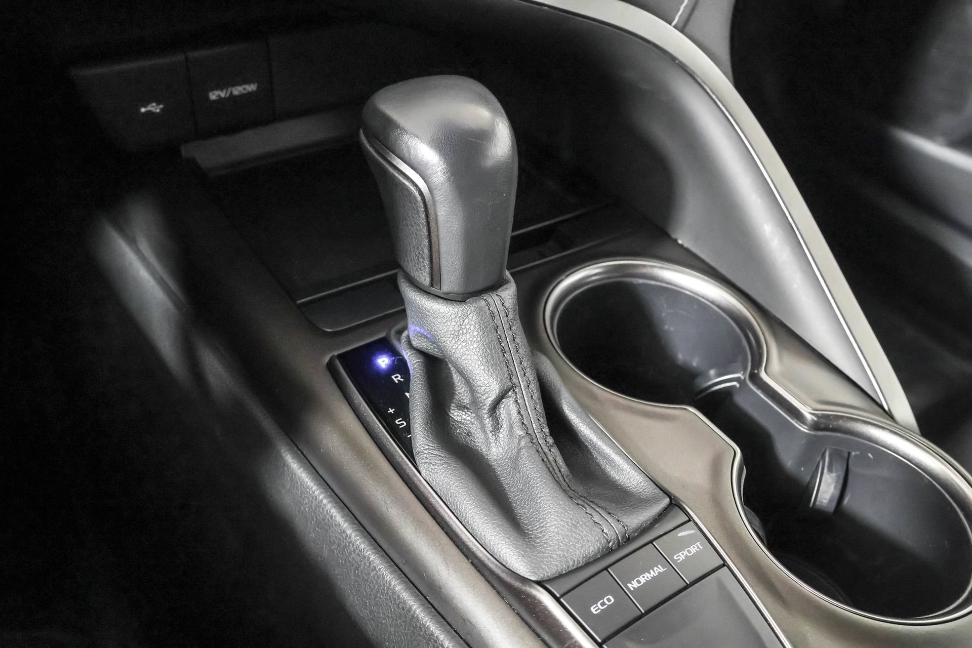 Used 2022 Toyota Camry SE FWD image 31
