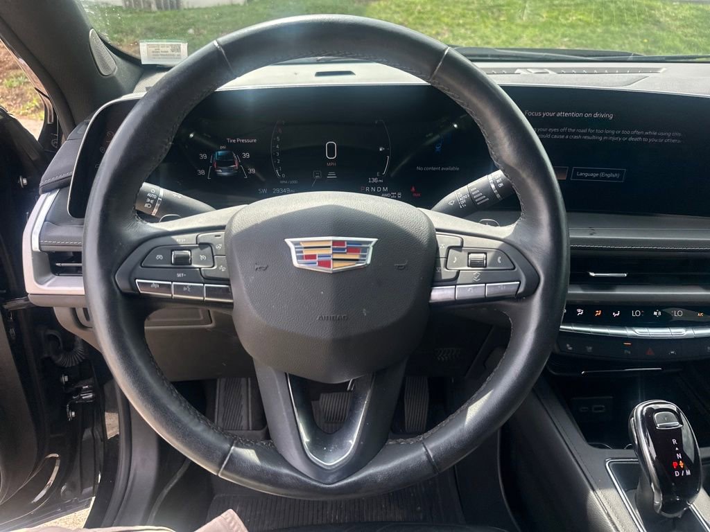 Used 2024 Cadillac XT4 Premium Luxury image 14