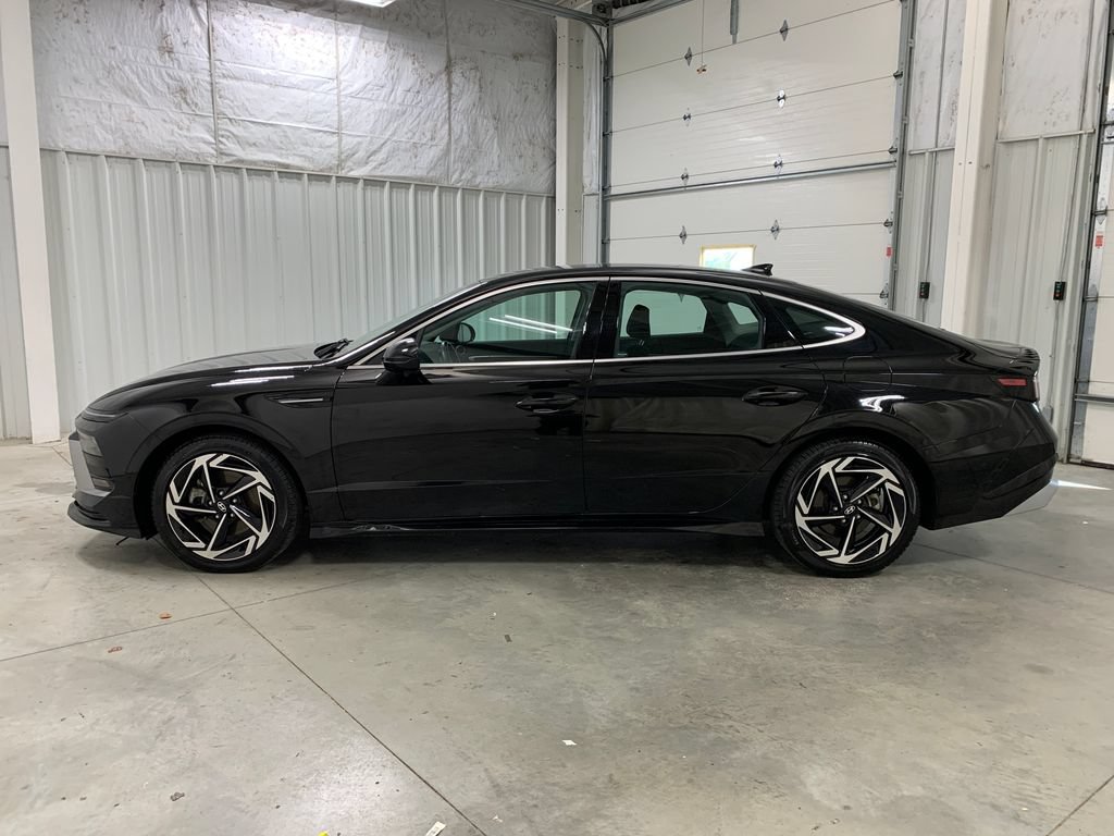 Used 2026 Hyundai Sonata SEL AWD/4WD image 3
