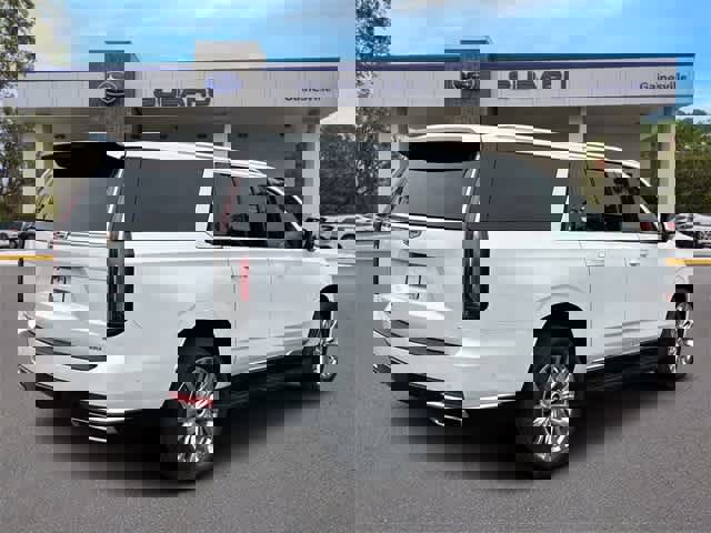 Used 2023 Cadillac Escalade ESV Premium Luxury image 6