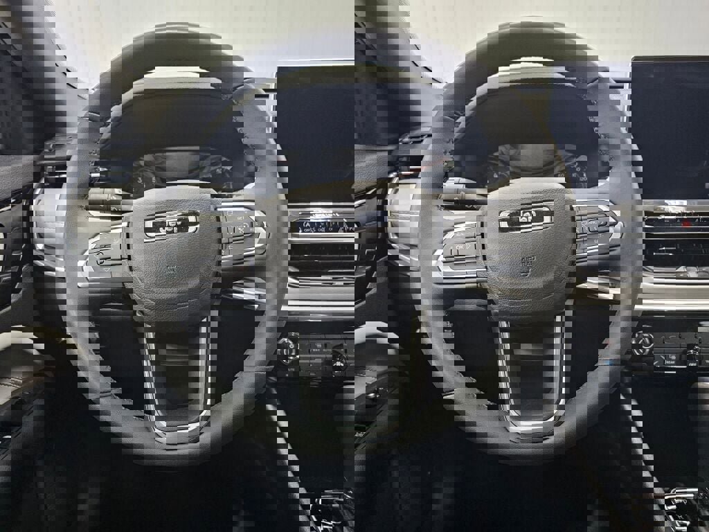 Used 2024 Jeep Compass Limited image 10