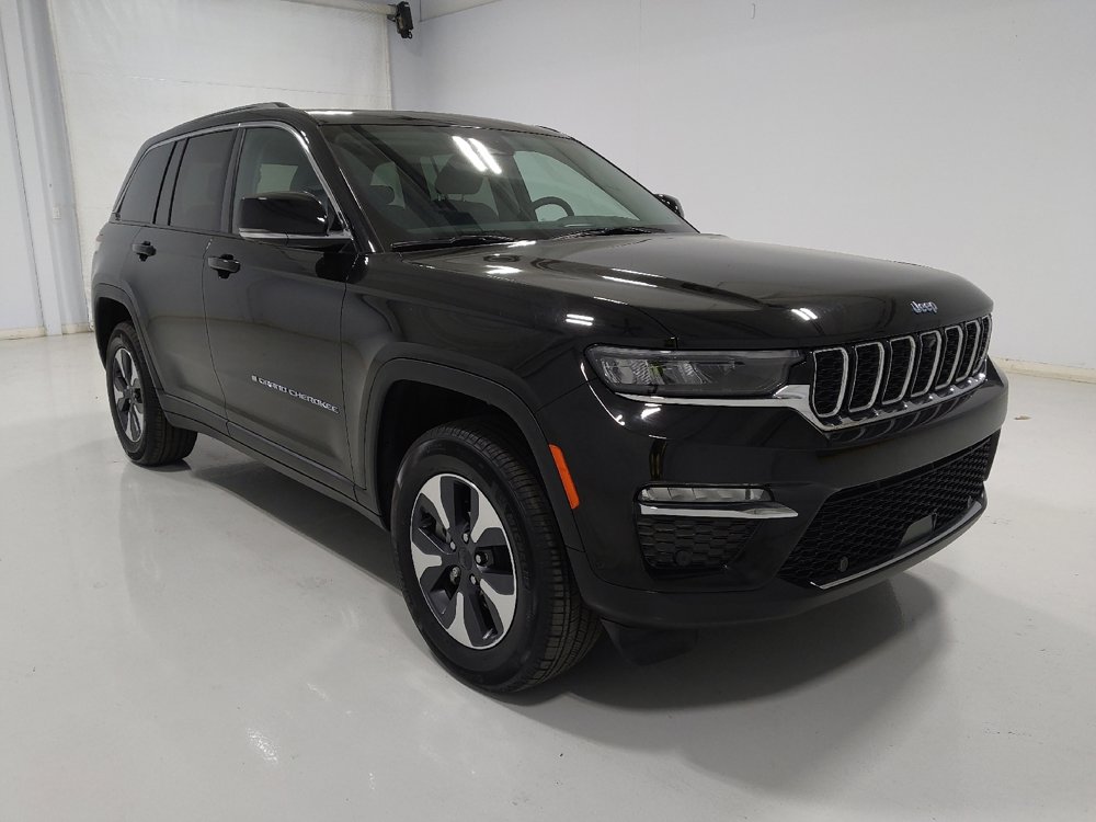 Used 2022 Jeep Grand Cherokee Limited 4xe w/ Luxury Tech Group II AWD/4WD image 13