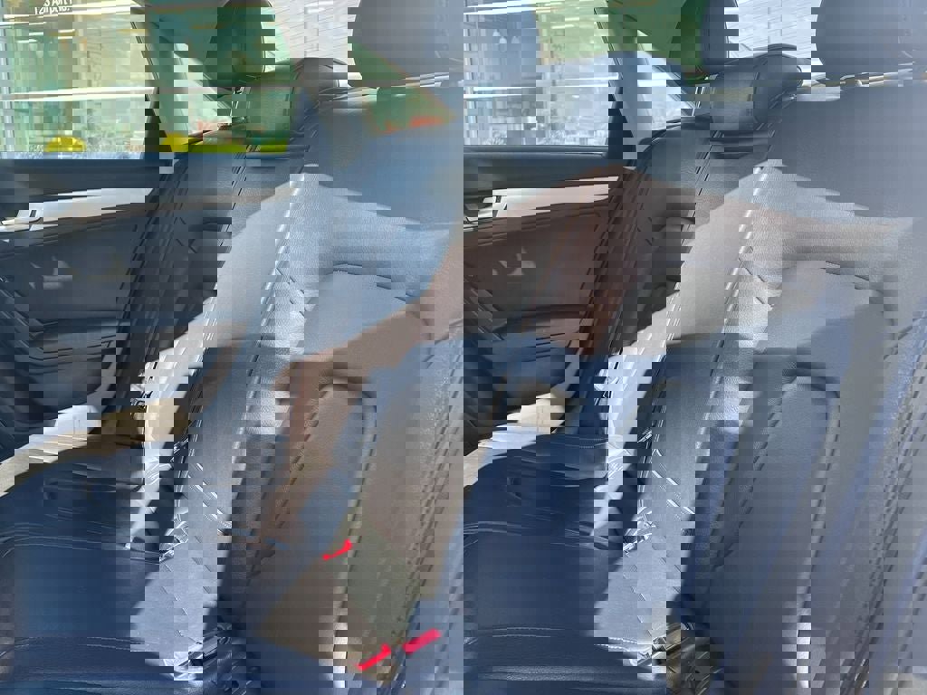 Used 2015 Audi A4 2.0T Premium Plus w/ Technology Package image 13