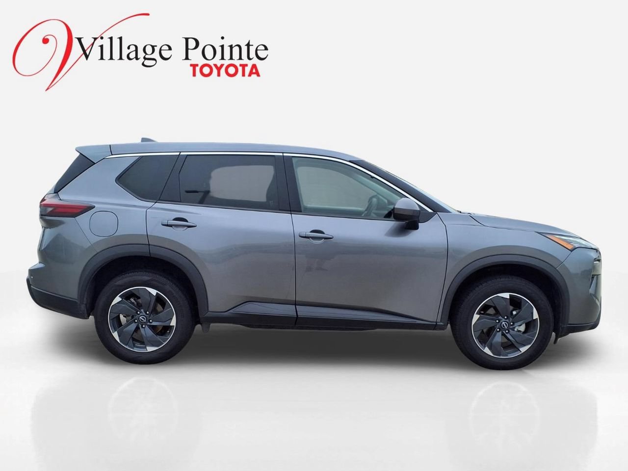 Used 2024 Nissan Rogue SV AWD/4WD image 8