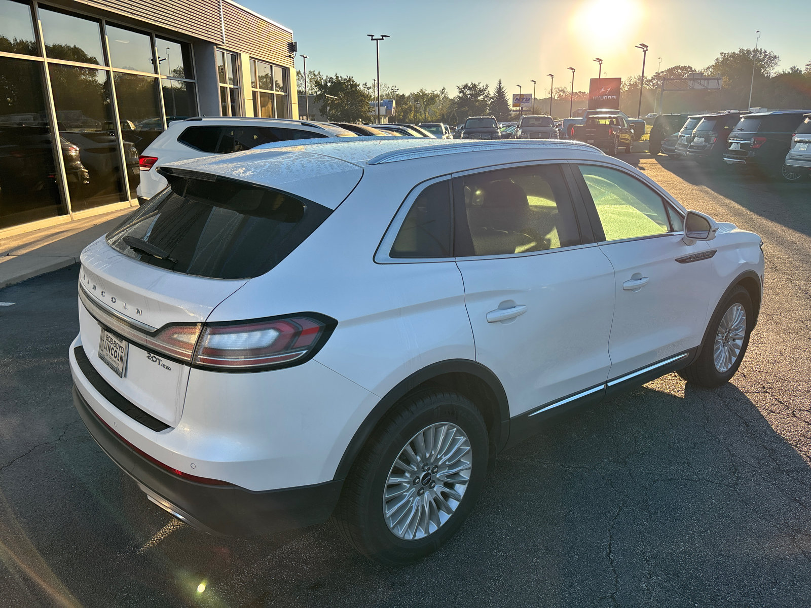 Certified 2019 Lincoln Nautilus Premier AWD/4WD image 7