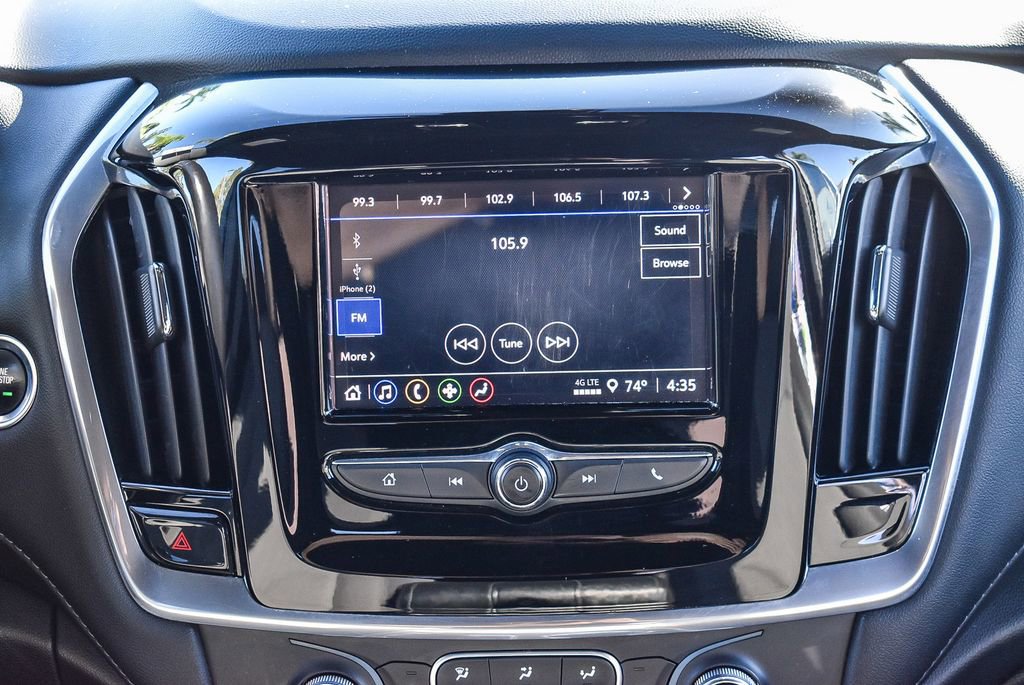 Used 2022 Chevrolet Traverse LT image 14