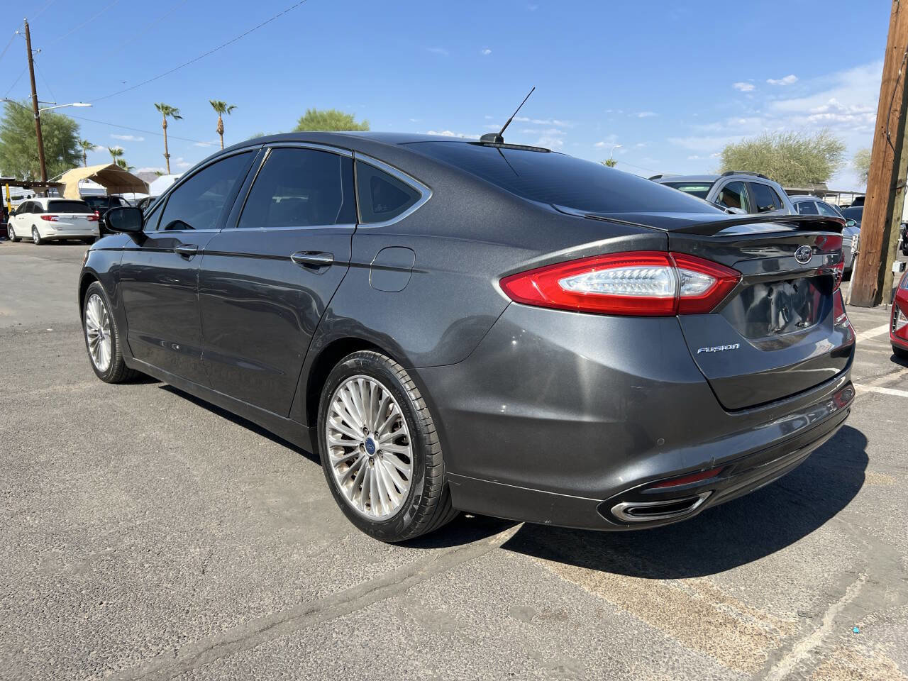 Used 2016 Ford Fusion Titanium image 4