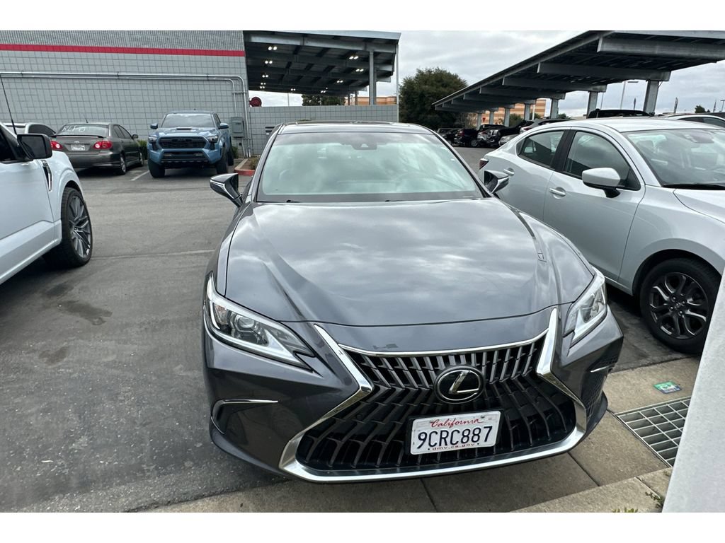Used 2023 Lexus ES 300h w/ Premium Package FWD image 5