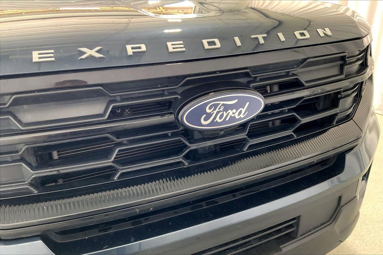 Used 2025 Ford Expedition Max Active RWD image 7