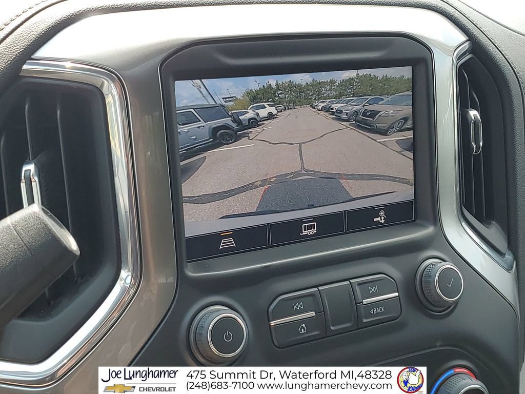 Used 2022 Chevrolet Silverado 1500 LT Trail Boss w/ LT Trail Boss Premium Package AWD/4WD image 16