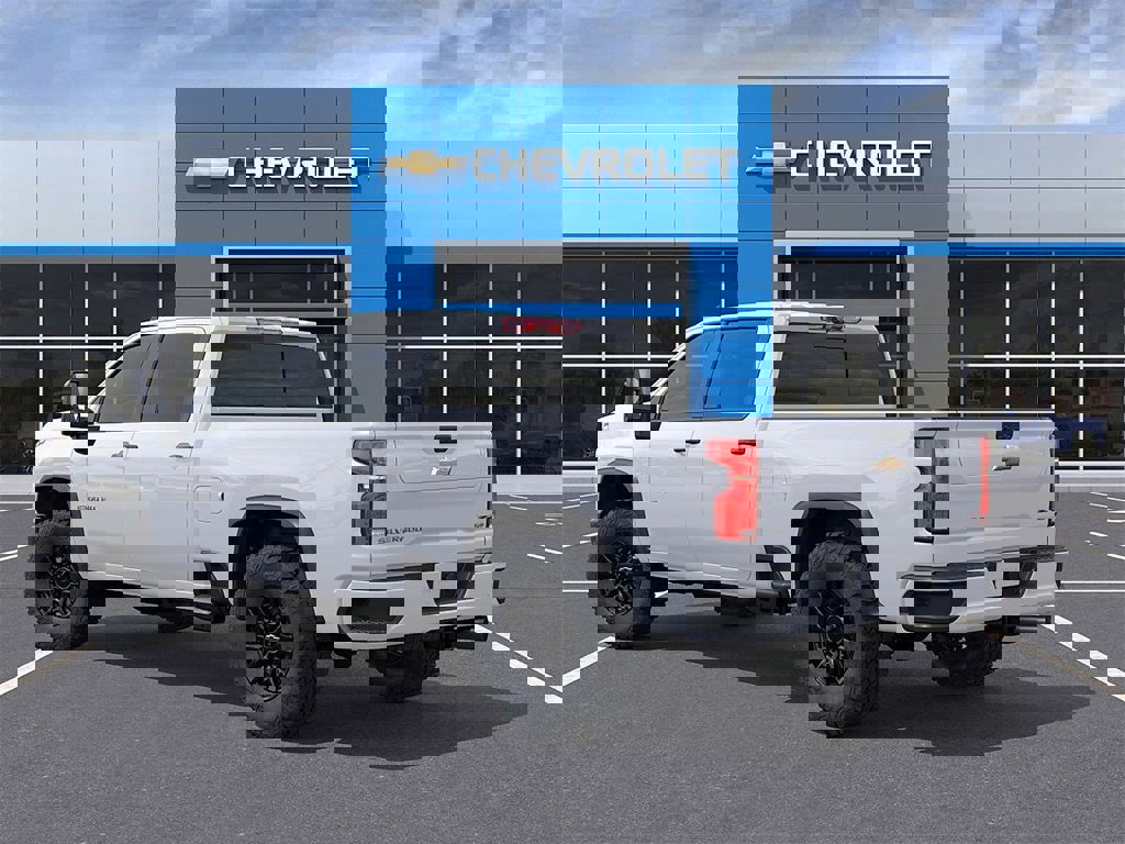 New 2026 Chevrolet Silverado 2500 ZR2 image 3