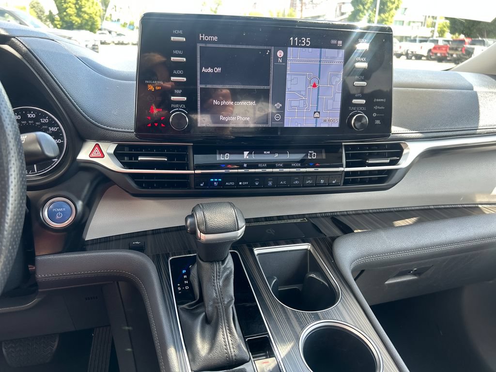 Certified 2023 Toyota Sienna Limited AWD/4WD image 18