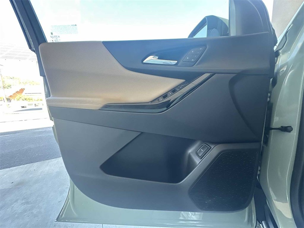 New 2026 Chevrolet Equinox ACTIV w/ Convenience Package III image 22