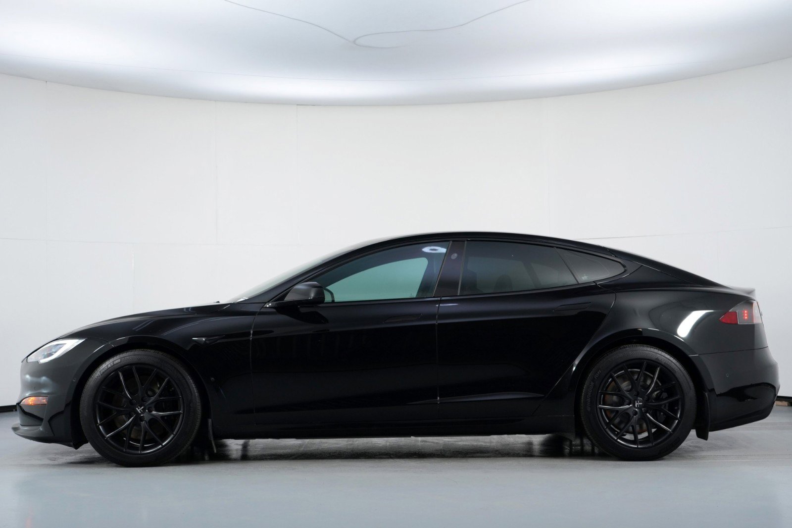 Used 2021 Tesla Model S Long Range image 9