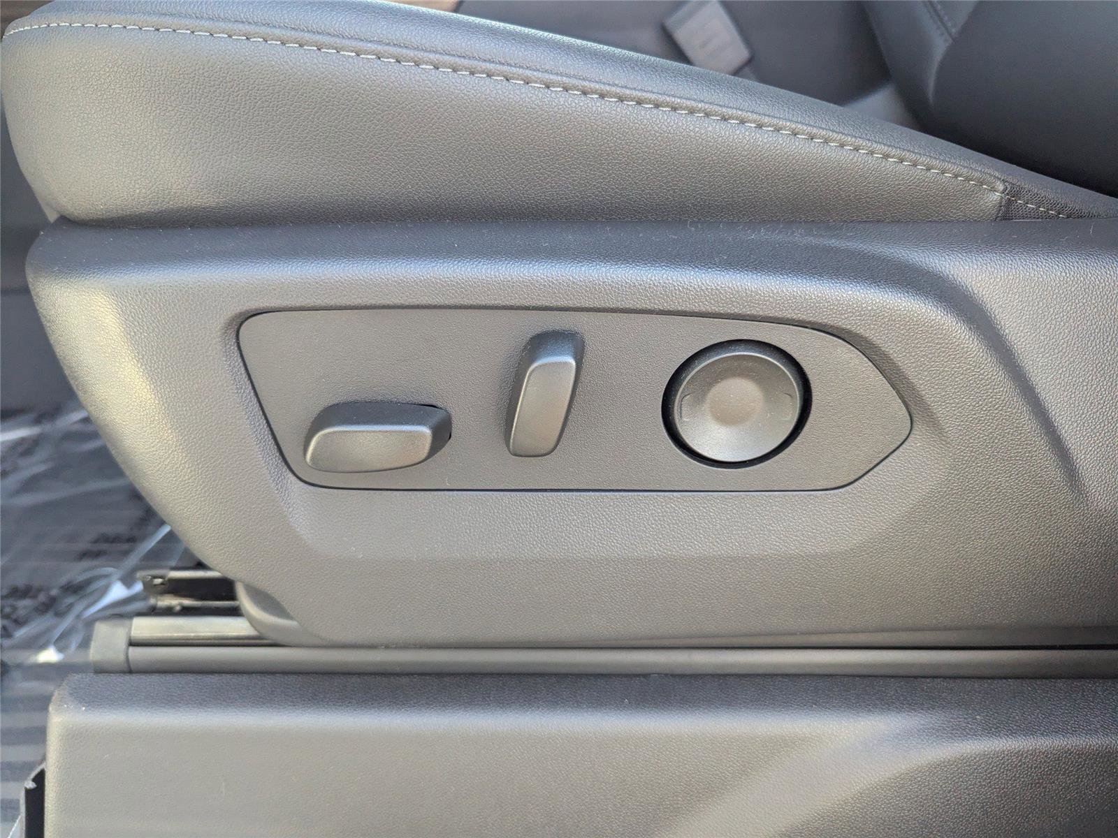 New 2026 Chevrolet Silverado 2500 LT w/ All Star Edition image 13