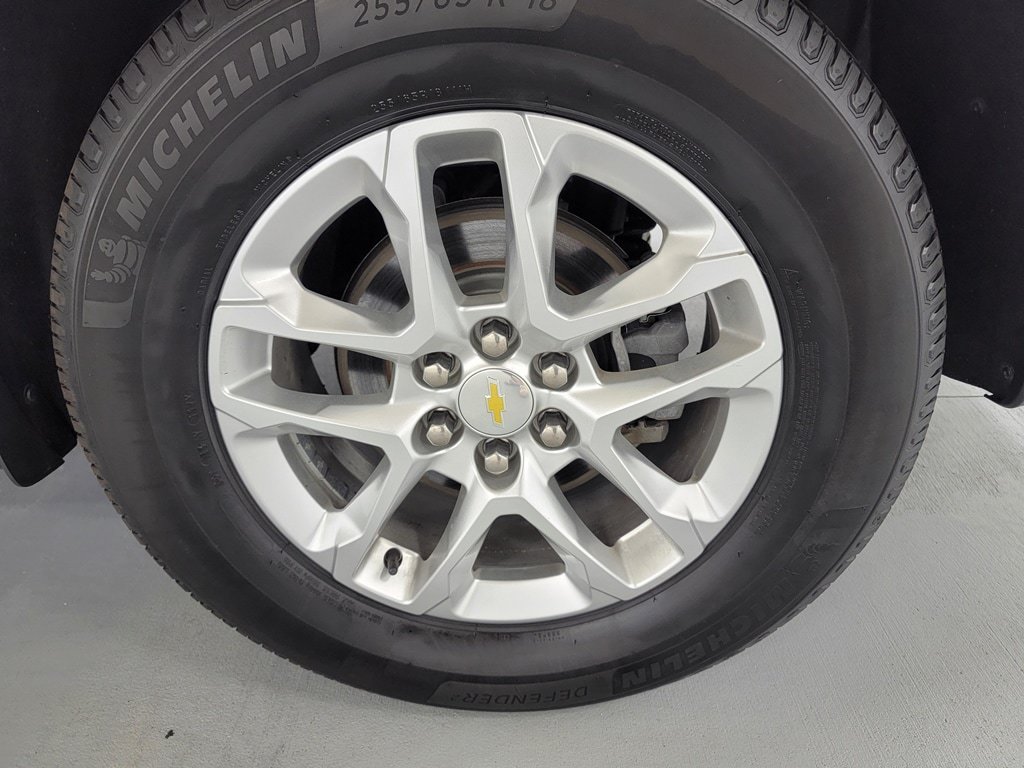 Used 2022 Chevrolet Traverse LS w/ LPO, Cargo Package AWD/4WD image 10