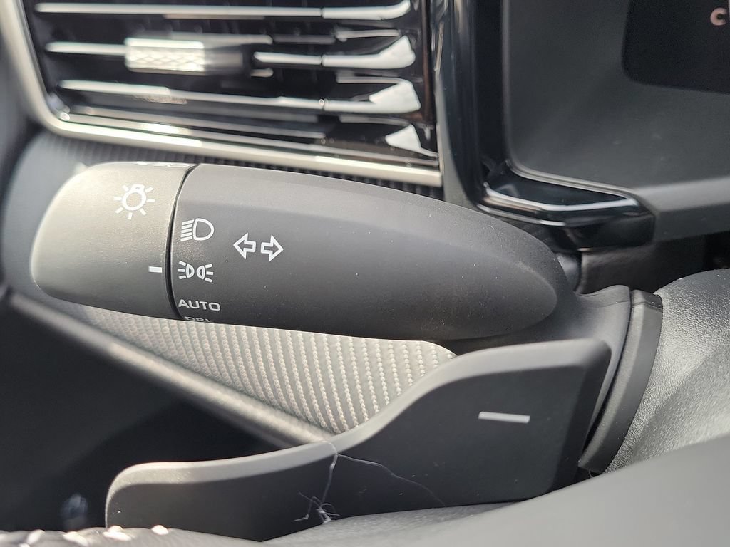 New 2026 Toyota Camry SE FWD image 11
