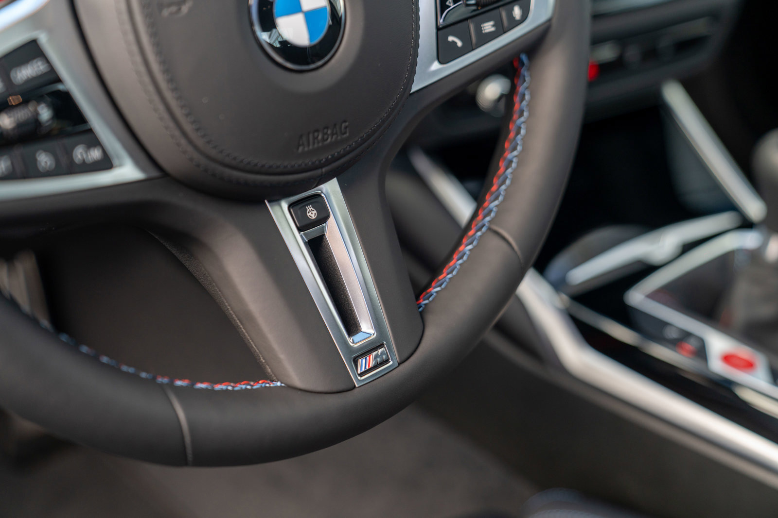 Used 2024 BMW M2 w/ Lighting Package image 23