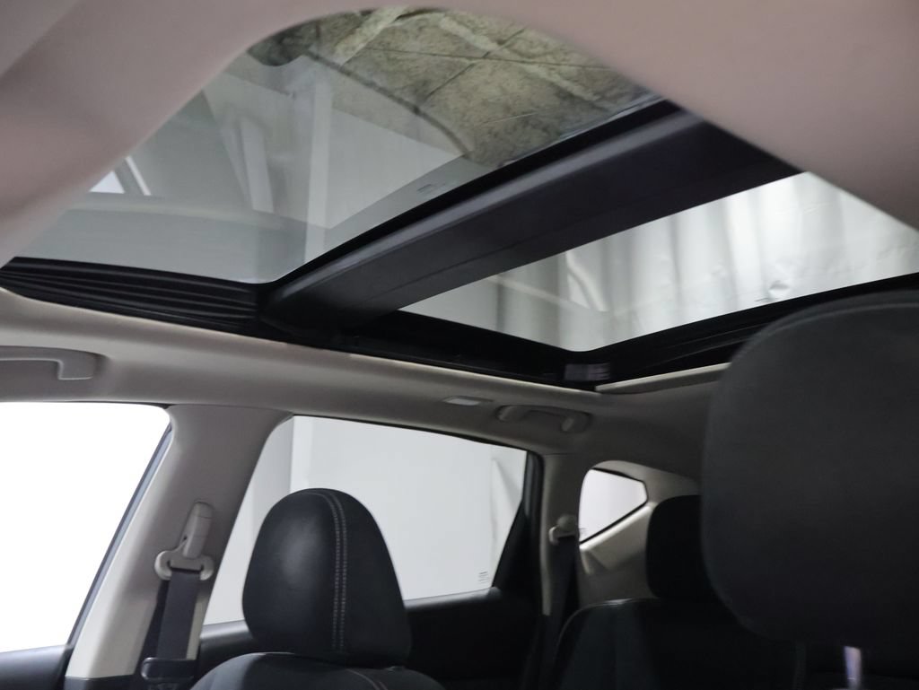 Used 2018 Nissan Murano SV AWD/4WD image 29