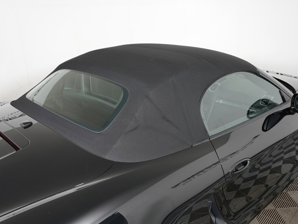 Used 2015 Porsche Boxster image 16