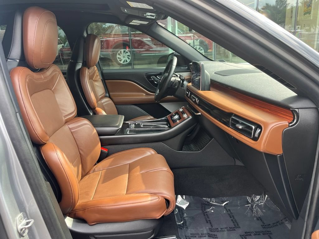 Certified 2023 Lincoln Aviator Reserve w/ Equipment Group 201A AWD/4WD image 23