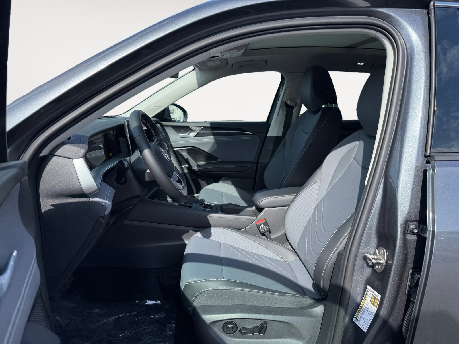 New 2026 Volkswagen Tiguan SE AWD/4WD image 10