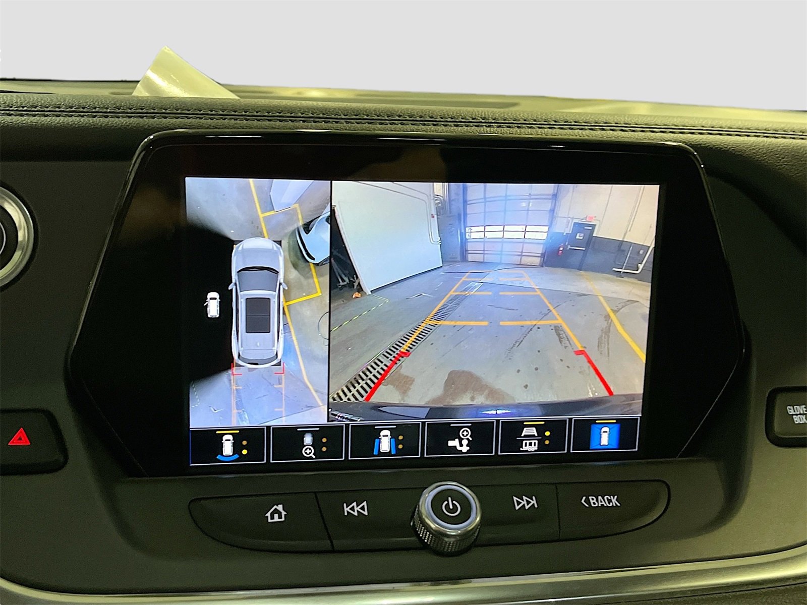 Used 2022 Chevrolet Blazer LT w/ Sound & Technology Package image 14