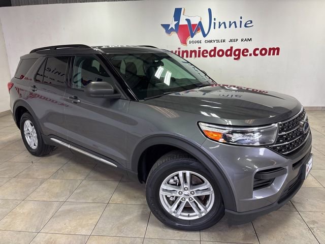 Used 2022 Ford Explorer XLT image 1