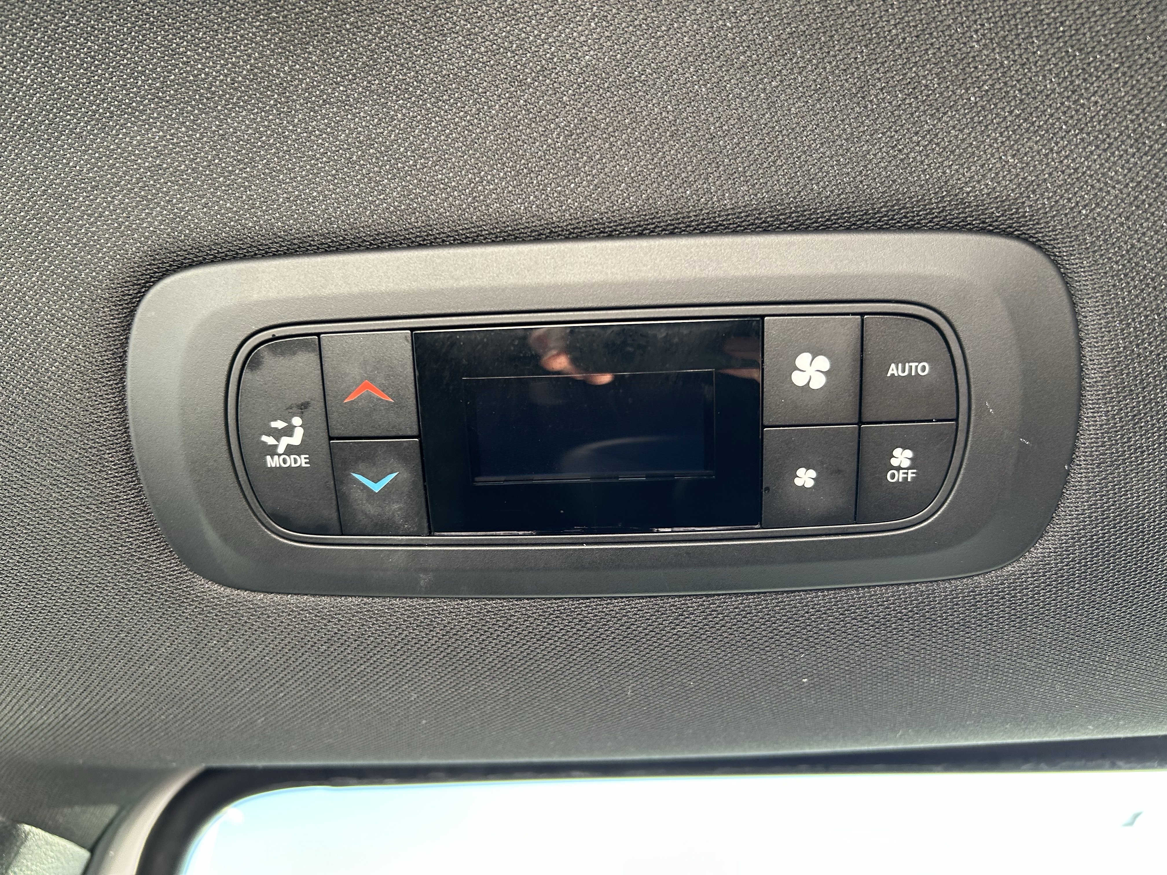 Used 2024 Chrysler Pacifica Limited image 20