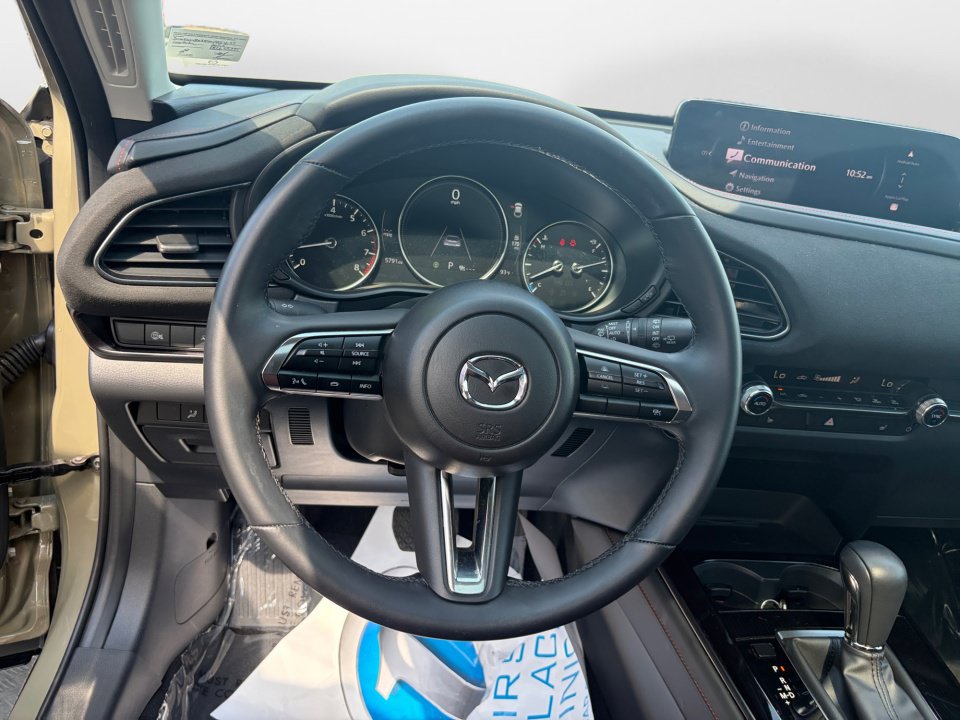 Used 2025 MAZDA CX-30 Carbon AWD/4WD image 10