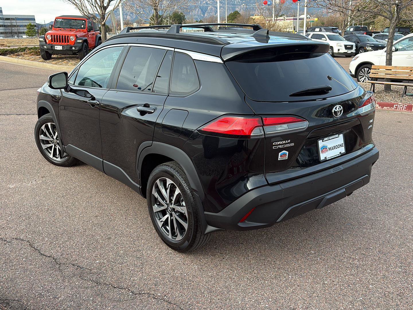 Used 2022 Toyota Corolla Cross XLE w/ Convenience Package image 27