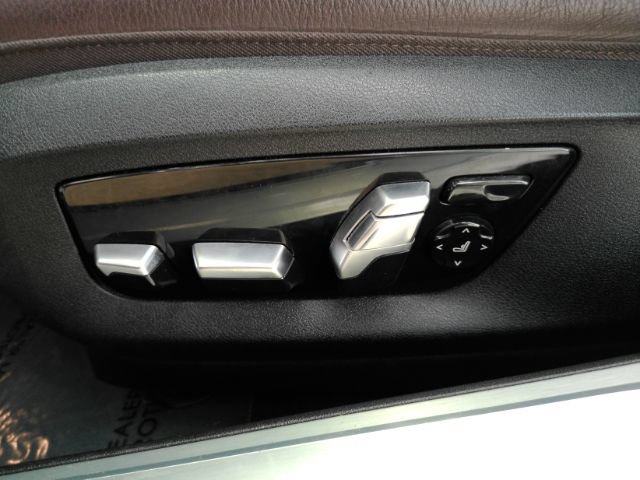 Used 2022 BMW 740i RWD image 13