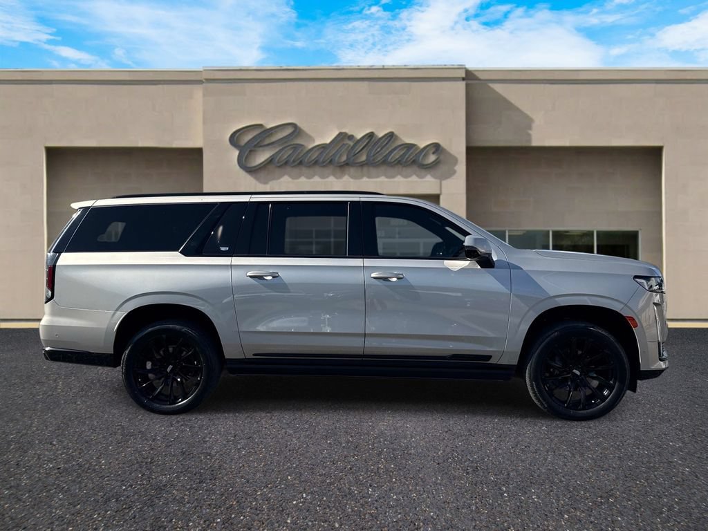 Used 2024 Cadillac Escalade ESV Sport w/ LPO, ONYX Package AWD/4WD image 2