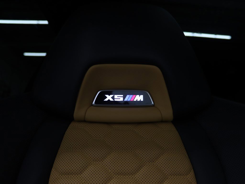 Used 2021 BMW X5 M w/ Competition Package image 36